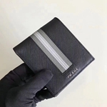 プラダ財布085